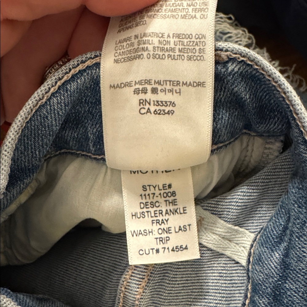 MOTHER The Hustler Ankle Fray, Size 28, Wash:ONE LAST TRIP - Picture 7 of 7
